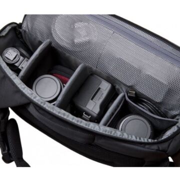 Incase DSLR Slingpack