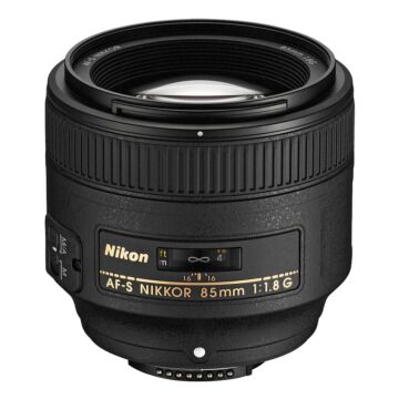 Nikon-AF-S-NIKKOR-85mm-f1.8-G-1