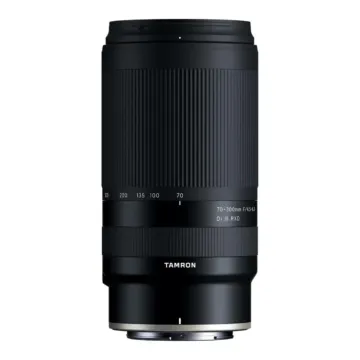Tamron 70-300mm f4.5-6.3 Di III RXD-1